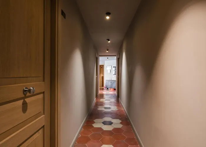 The Place Отель типа "постель и завтрак" 3*
